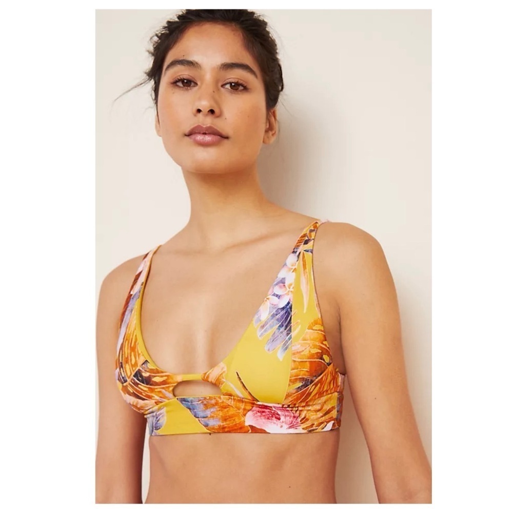 L*Space | Alia Cut-Out Bikini Top Tropical Floral | M